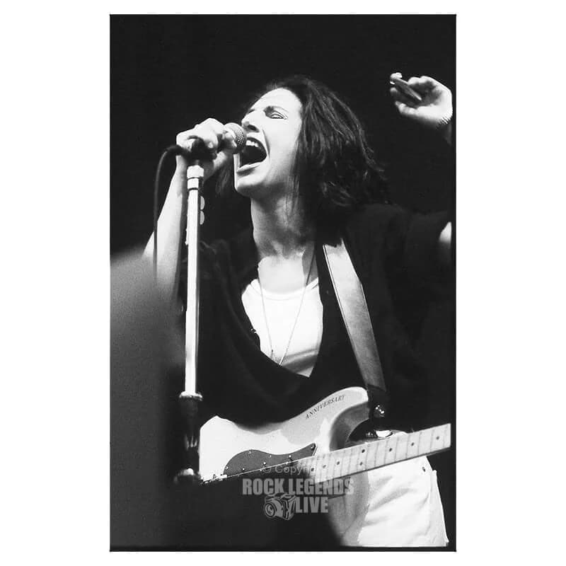 Texas – Tell Me by Zoe Wilson, 1989